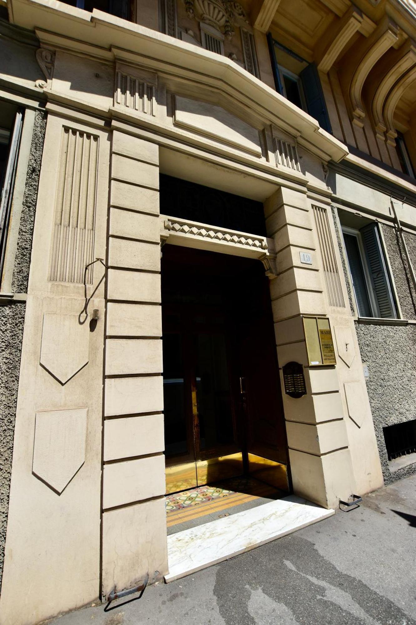 Apartment Classicosuitetti Attico Con Terrazzo Al Piano Genoa