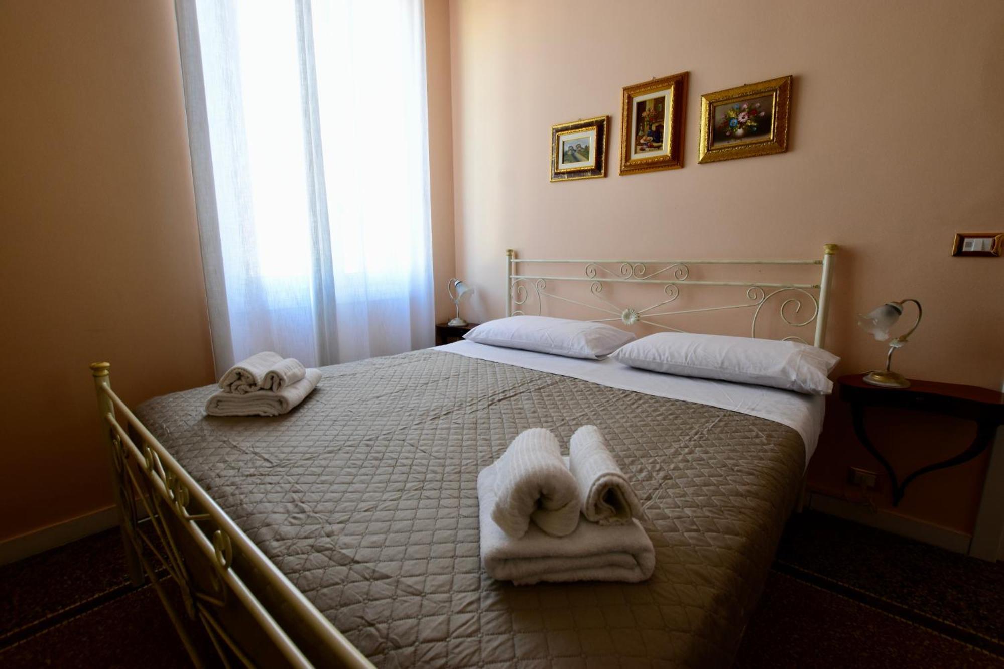 Apartment Classicosuitetti Attico Con Terrazzo Al Piano *
