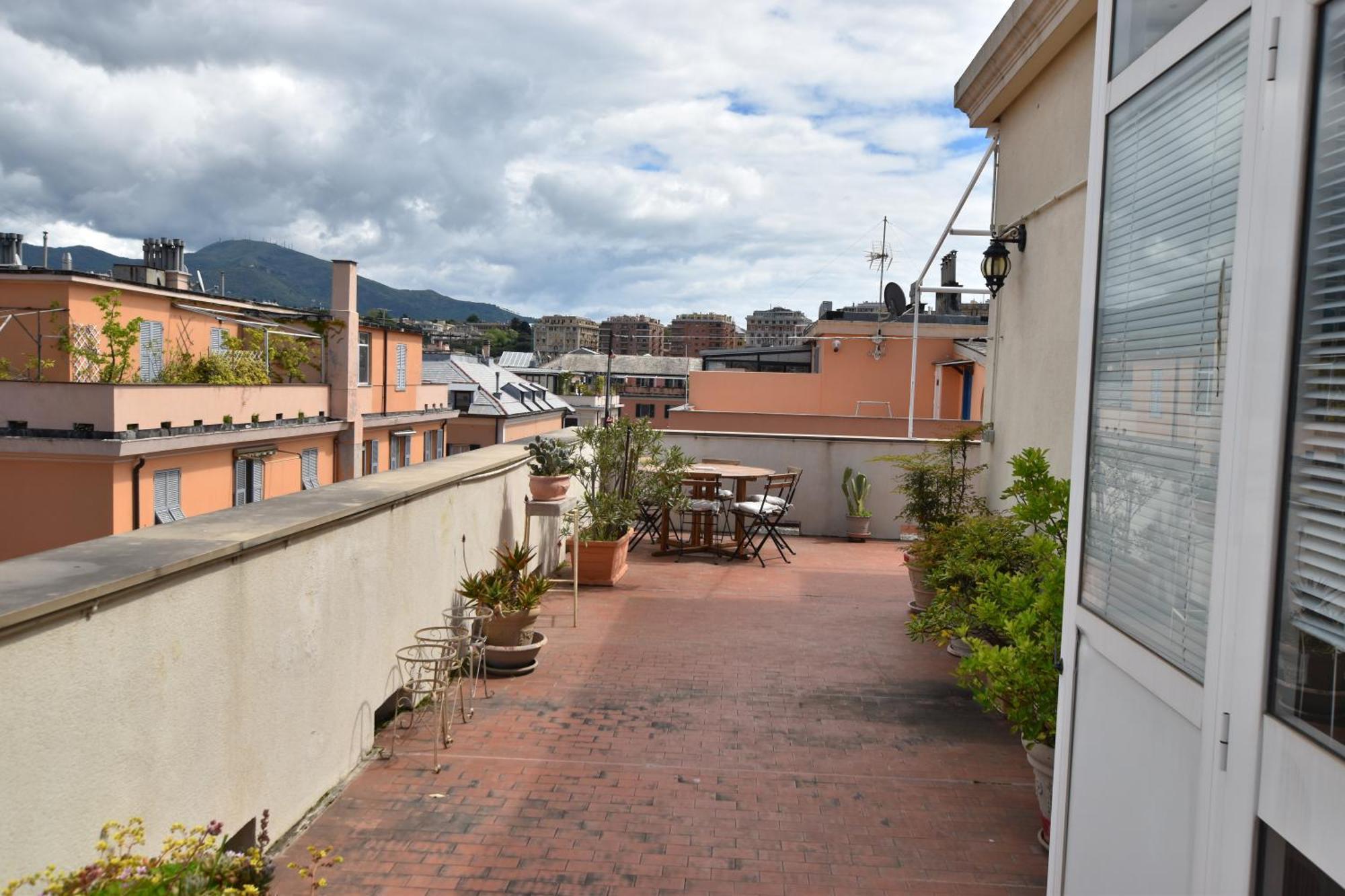 Apartment Classicosuitetti Attico Con Terrazzo Al Piano Genua