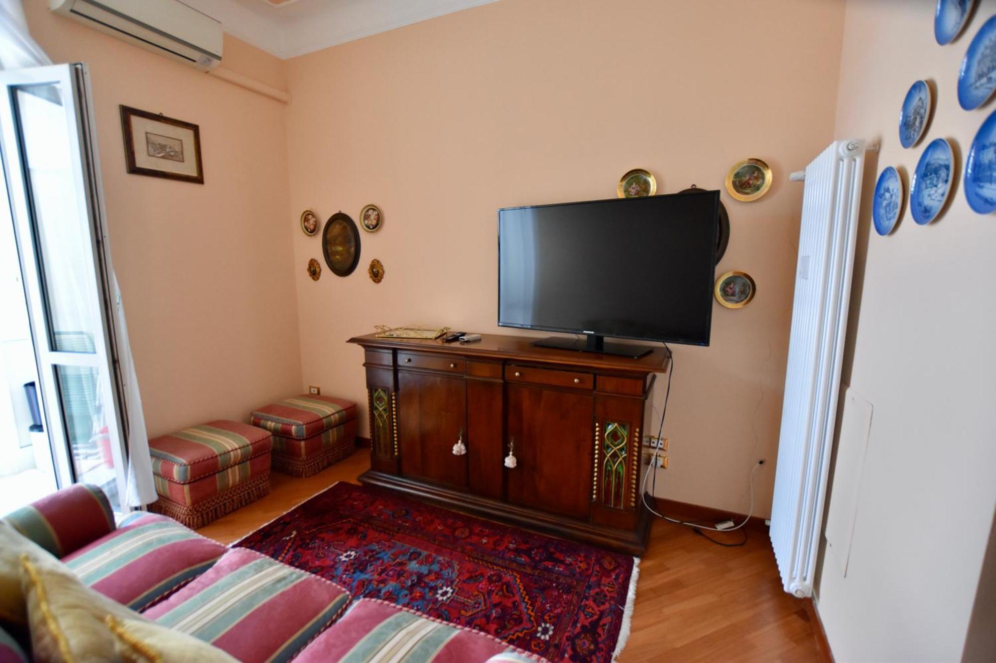 Classicosuitetti Attico Con Terrazzo Al Piano Apartment Genua